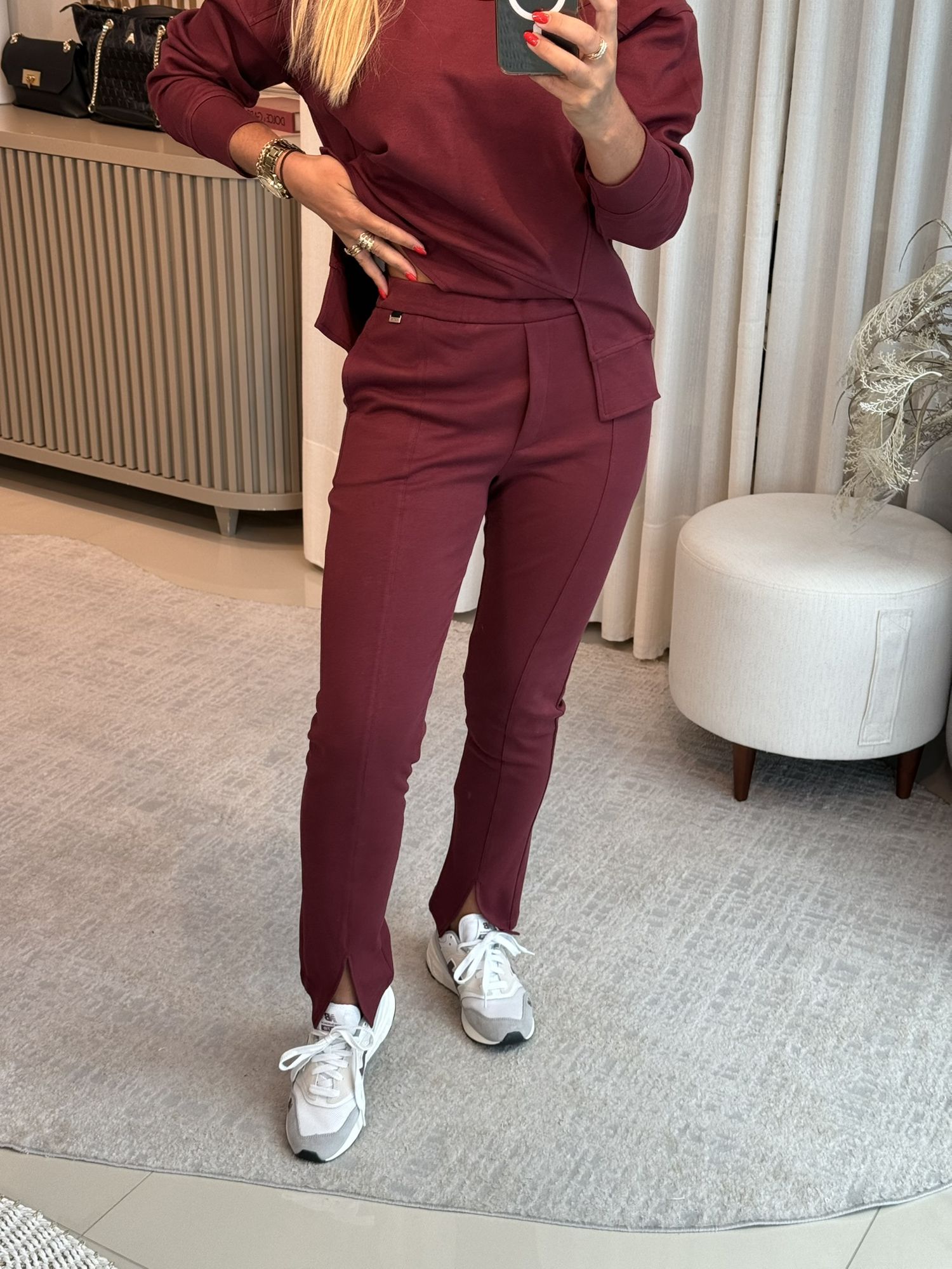 Calça Biamar Com Abertura Frontal Bordo 