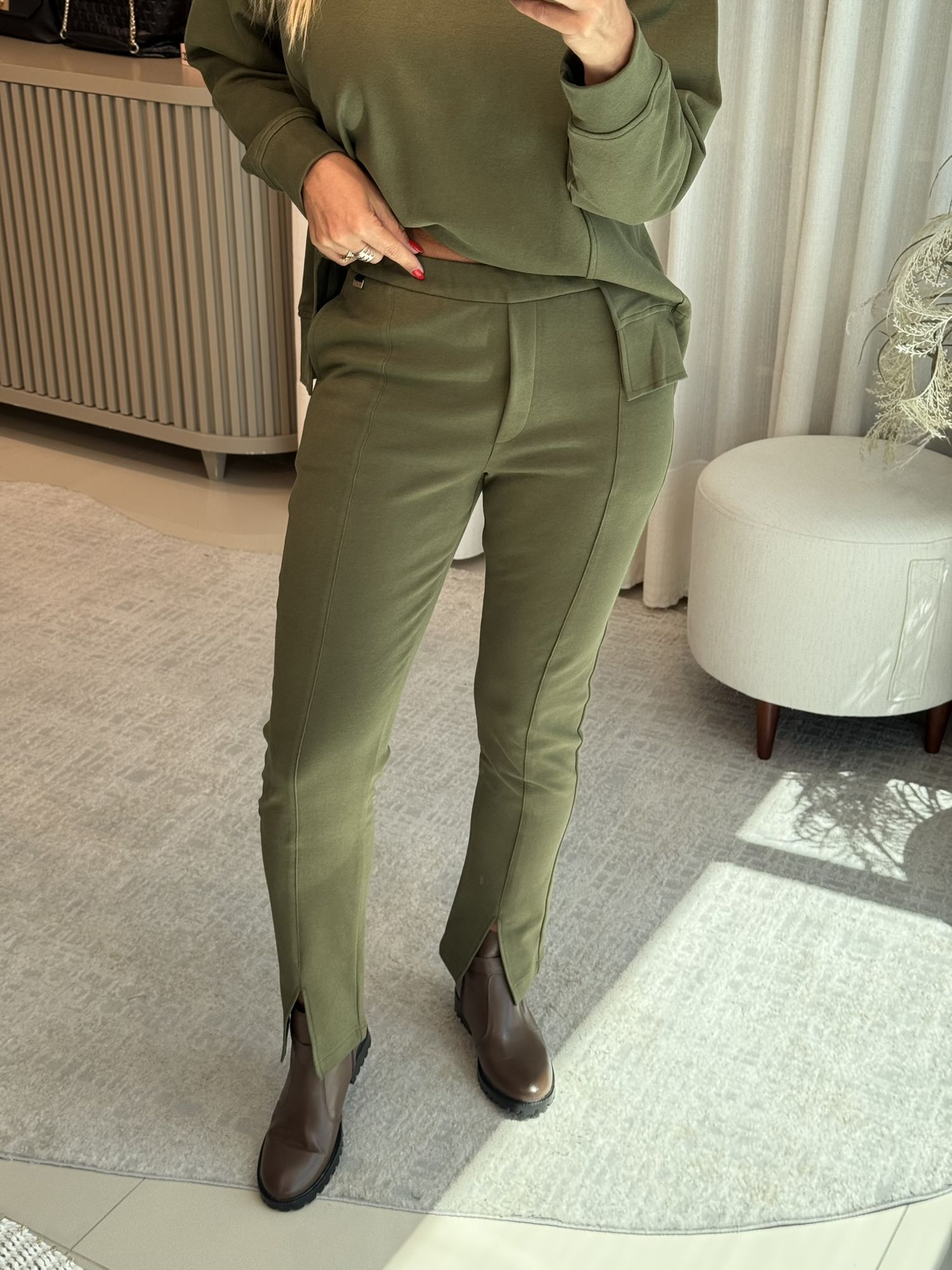 Calça Biamar Com Abertura Frontal Verde 