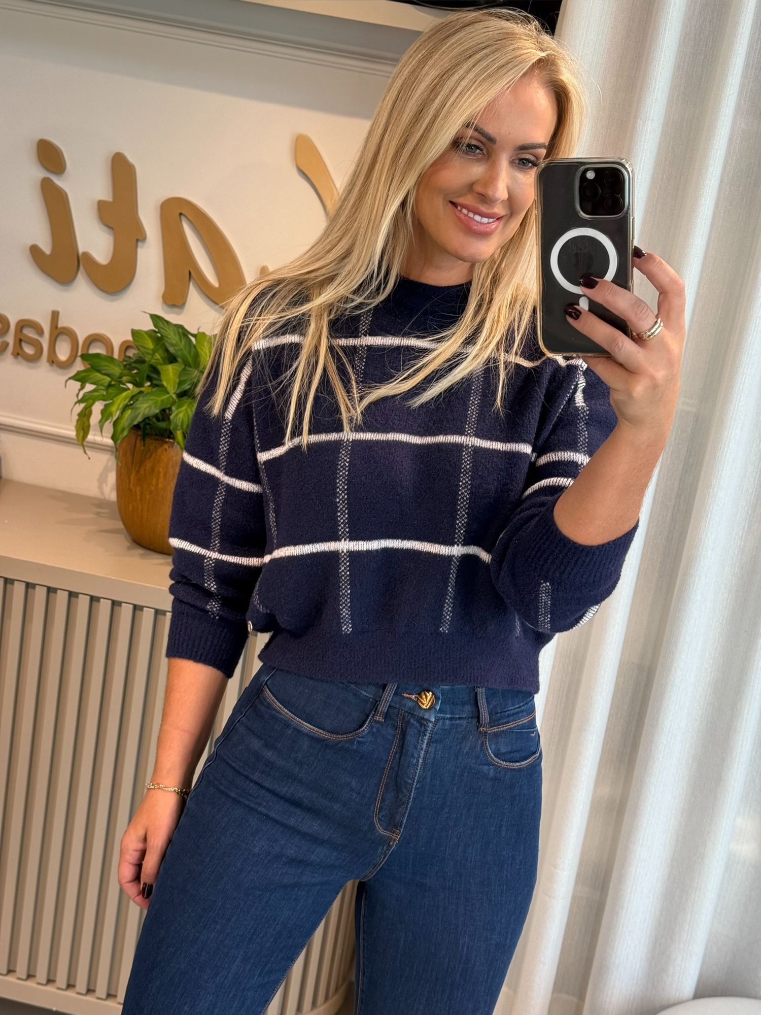 Blusa Biamar De Fio Pluma Azul Marinho 