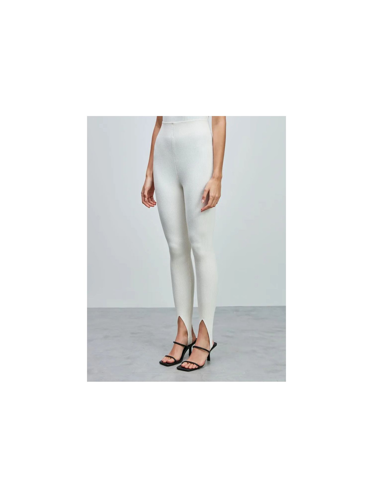 Calça Fuso Canelada Off white