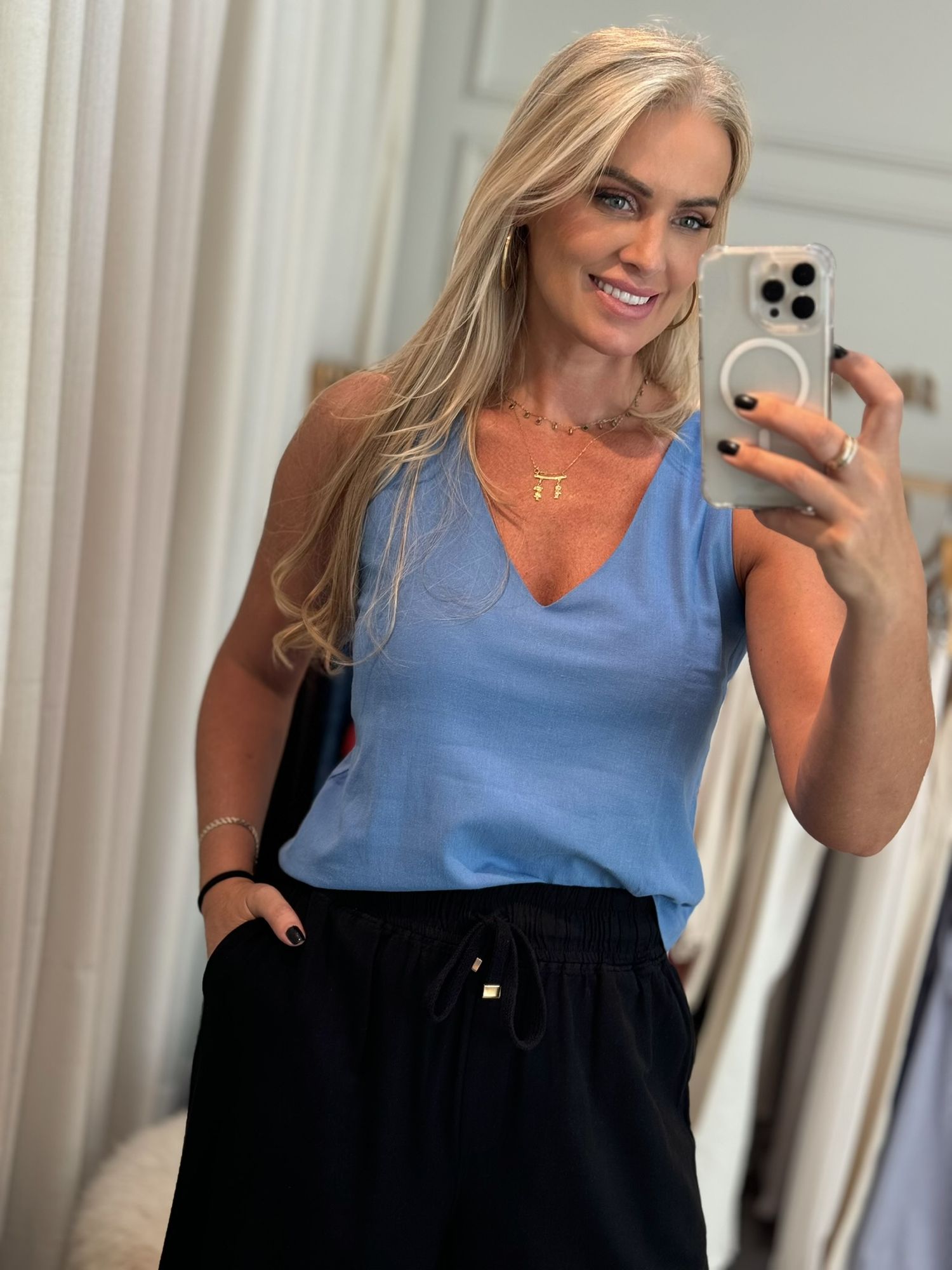 Regata Anna Karenina De Linho Com Recorte Nas Costas Azul 