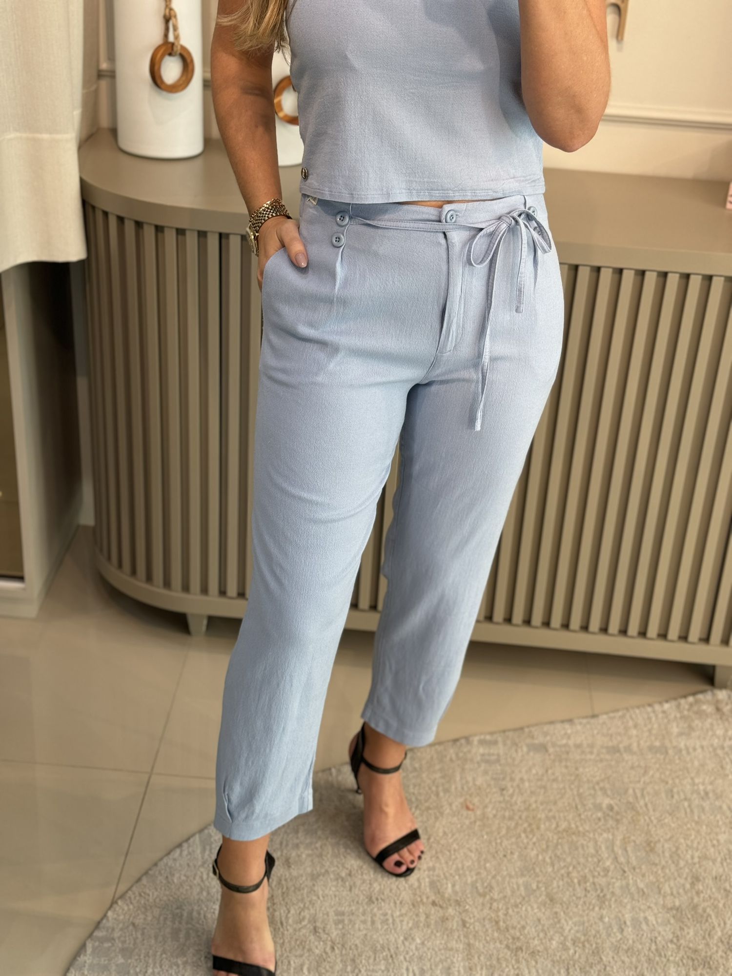 Calça Biamar Com Botões E Cordão Azul
