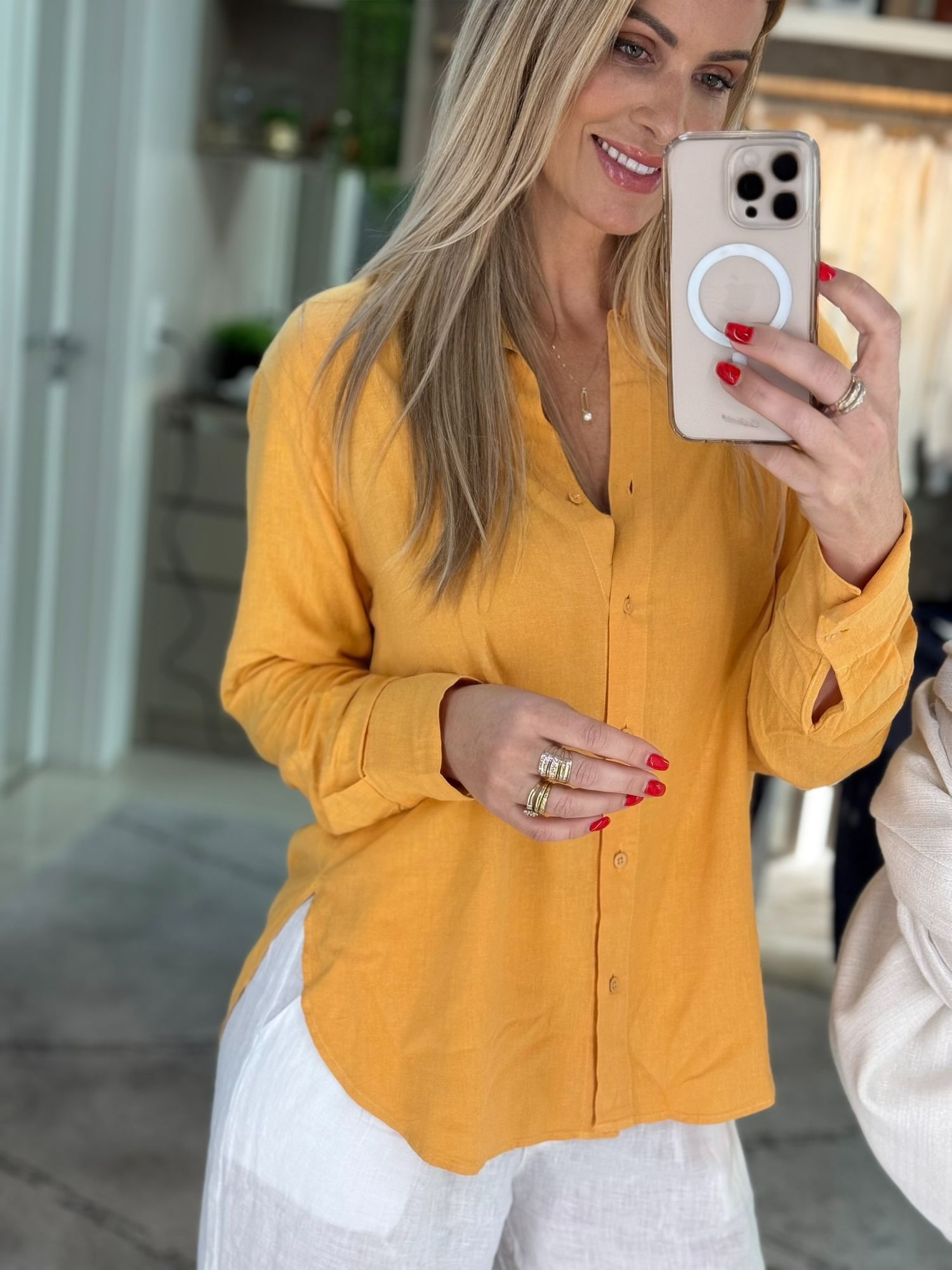 Camisa Com Fendas Laterais Amarelo Escuro 0708