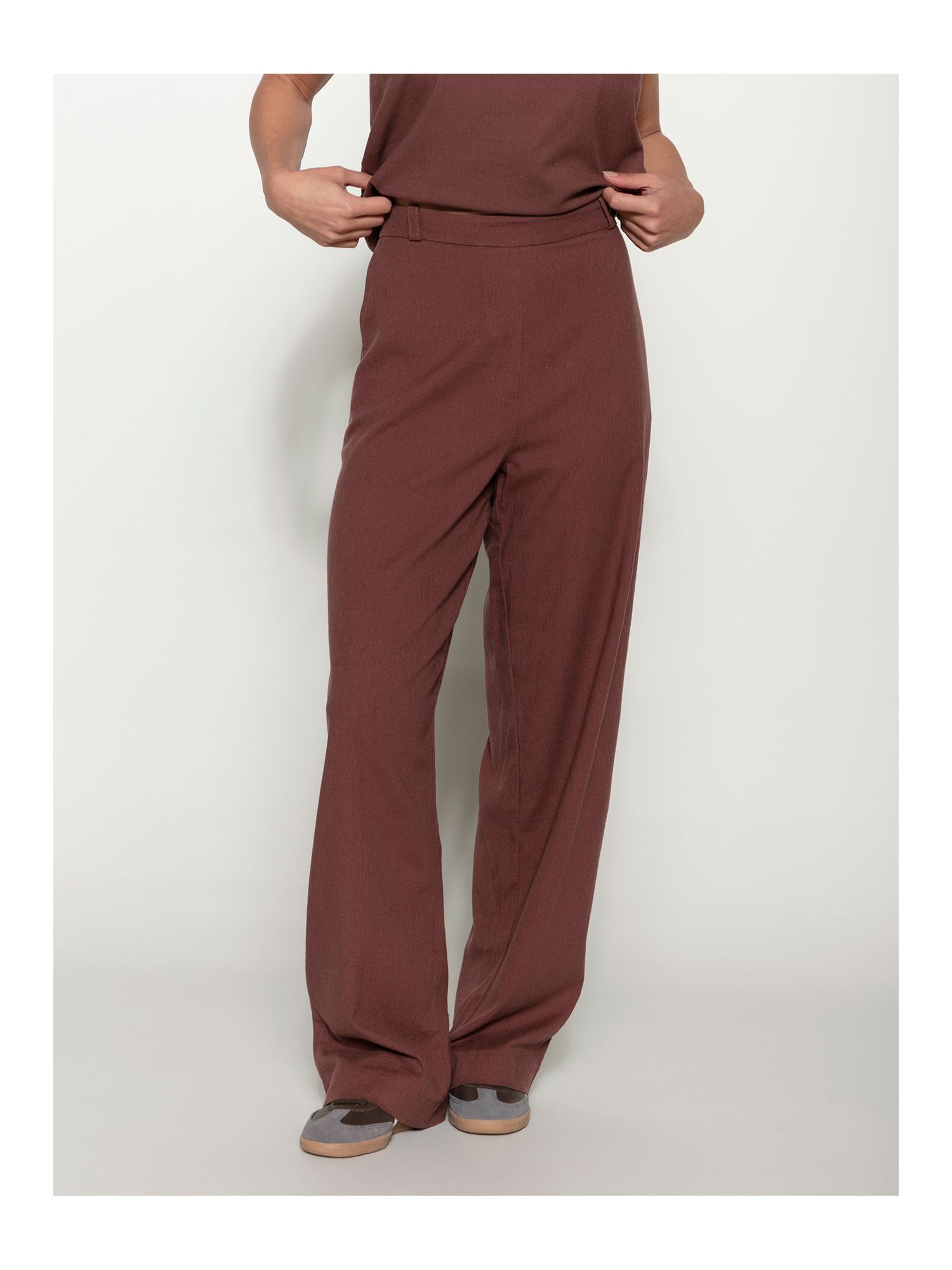 Calça Biamar Reta Com Bolsos Faca Marrom 1907 
