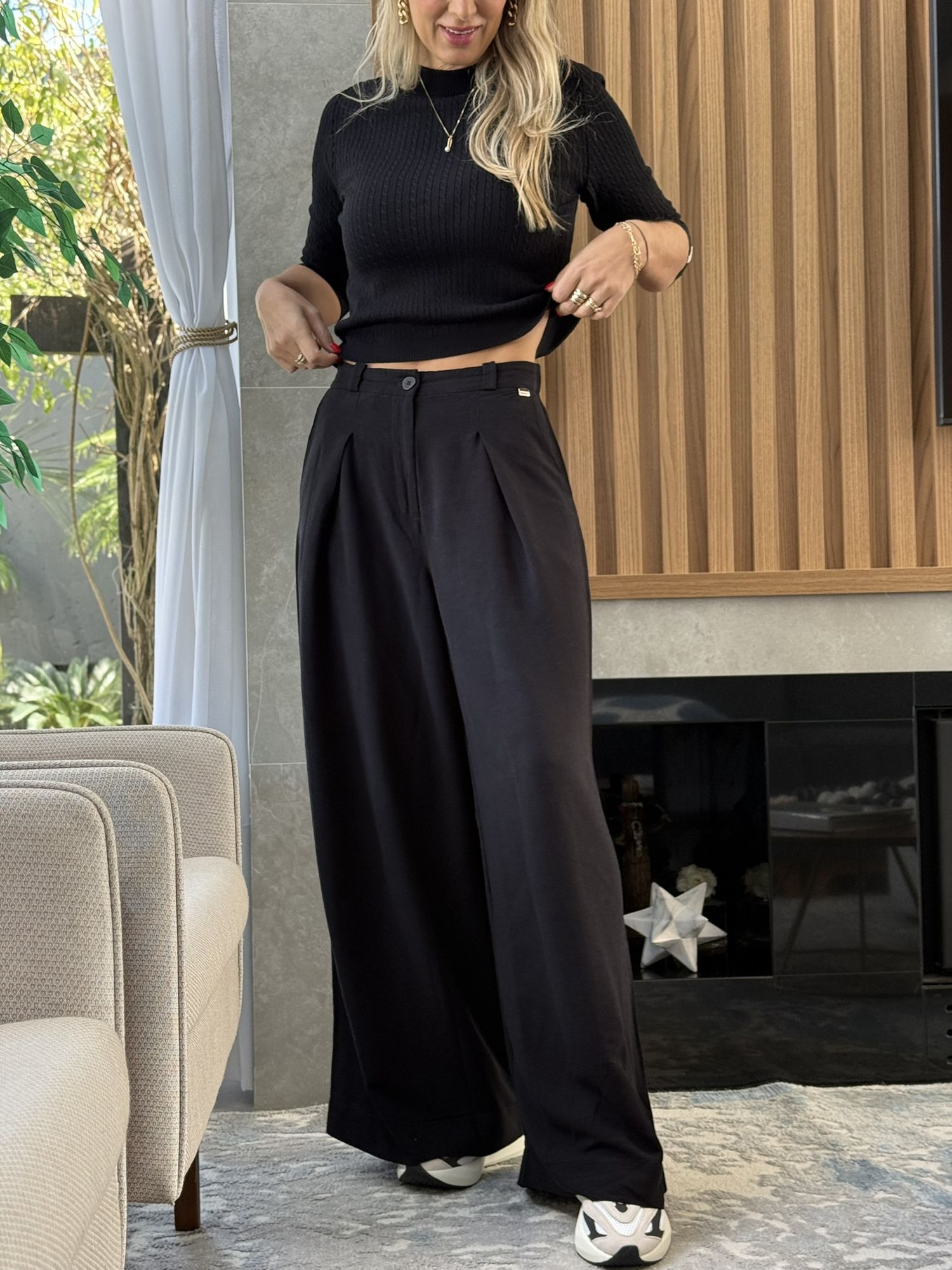 Calça Biamar Pantalona Com Pregas E Bolsos Faca Preto 1707 