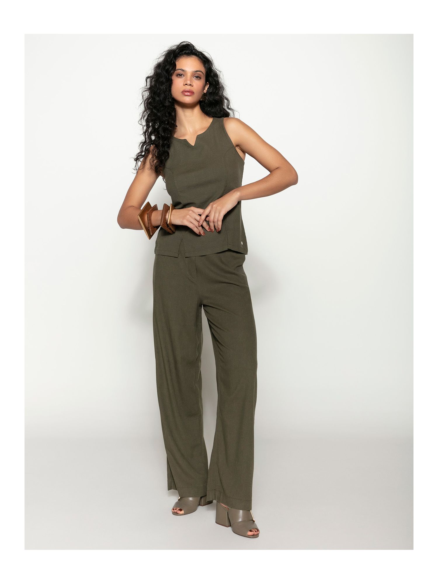 Calça Biamar Reta Com Bolsos Faca Verde 1907 