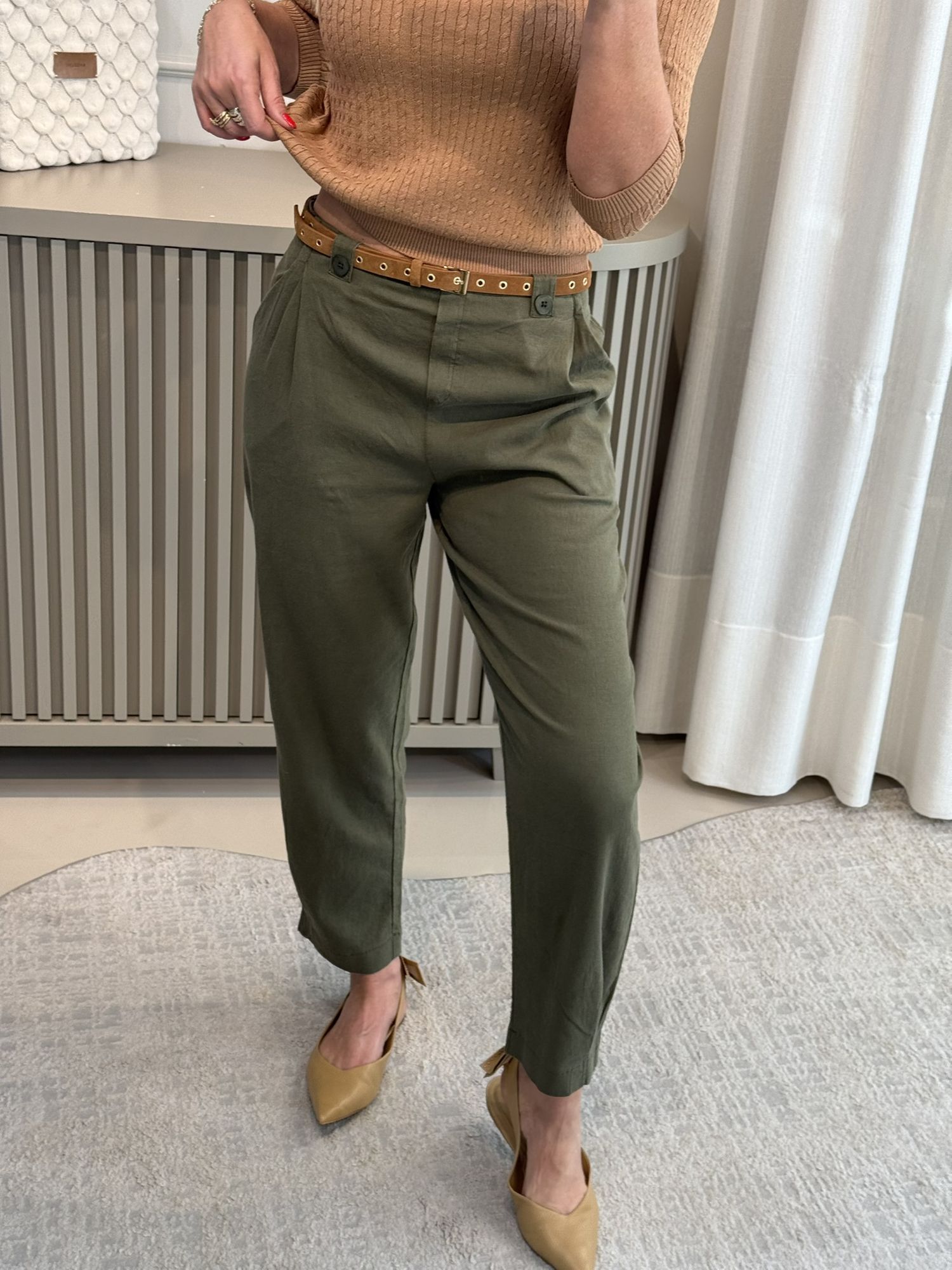 Calça Biamar Com Pregas E Bolso Faca Verde 2207 
