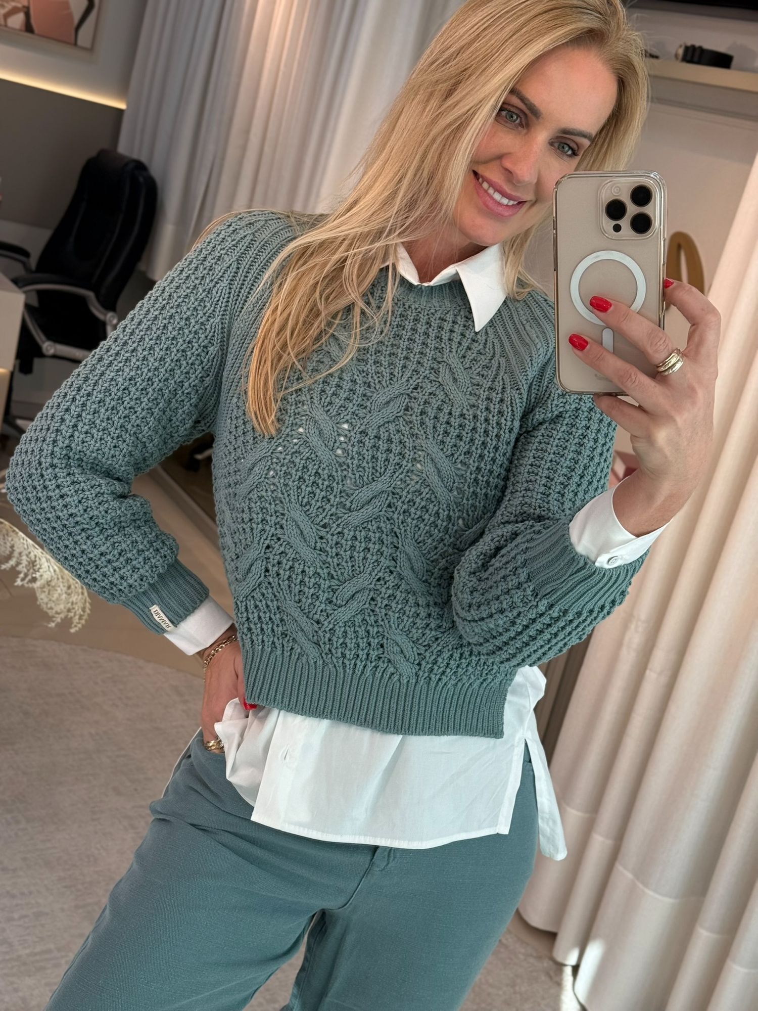 Blusa Biamar Com Tecimento de folhas Verde Balsamo 1408