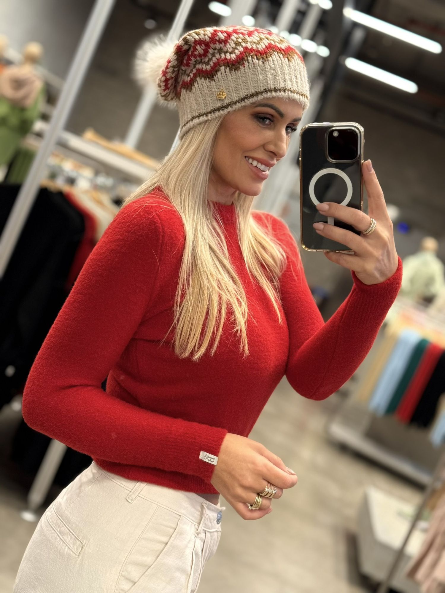 Blusa Mullet Em Fio Pluma Vermelho 