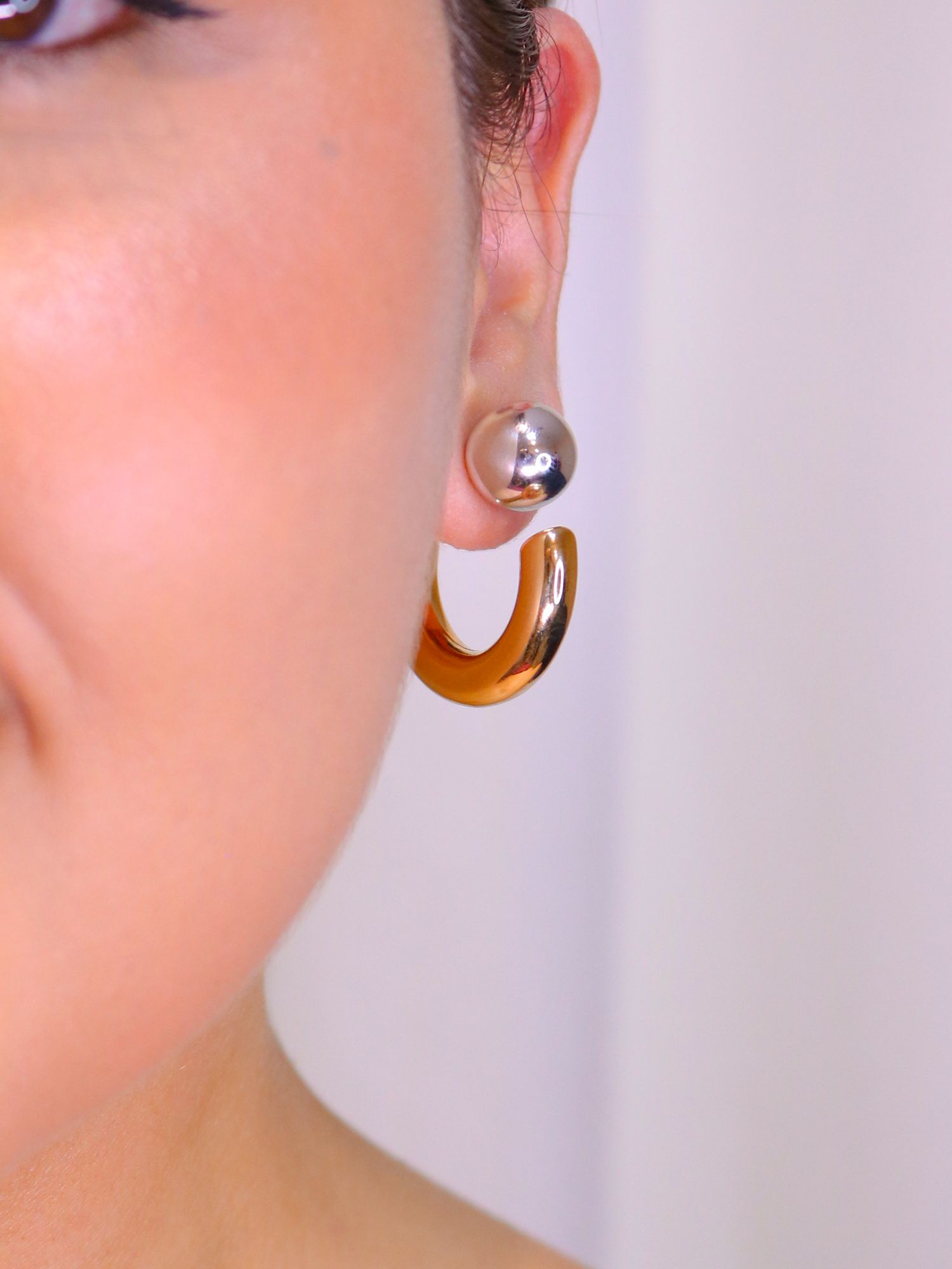 Argola esfera midi - MISS MODA BIJU