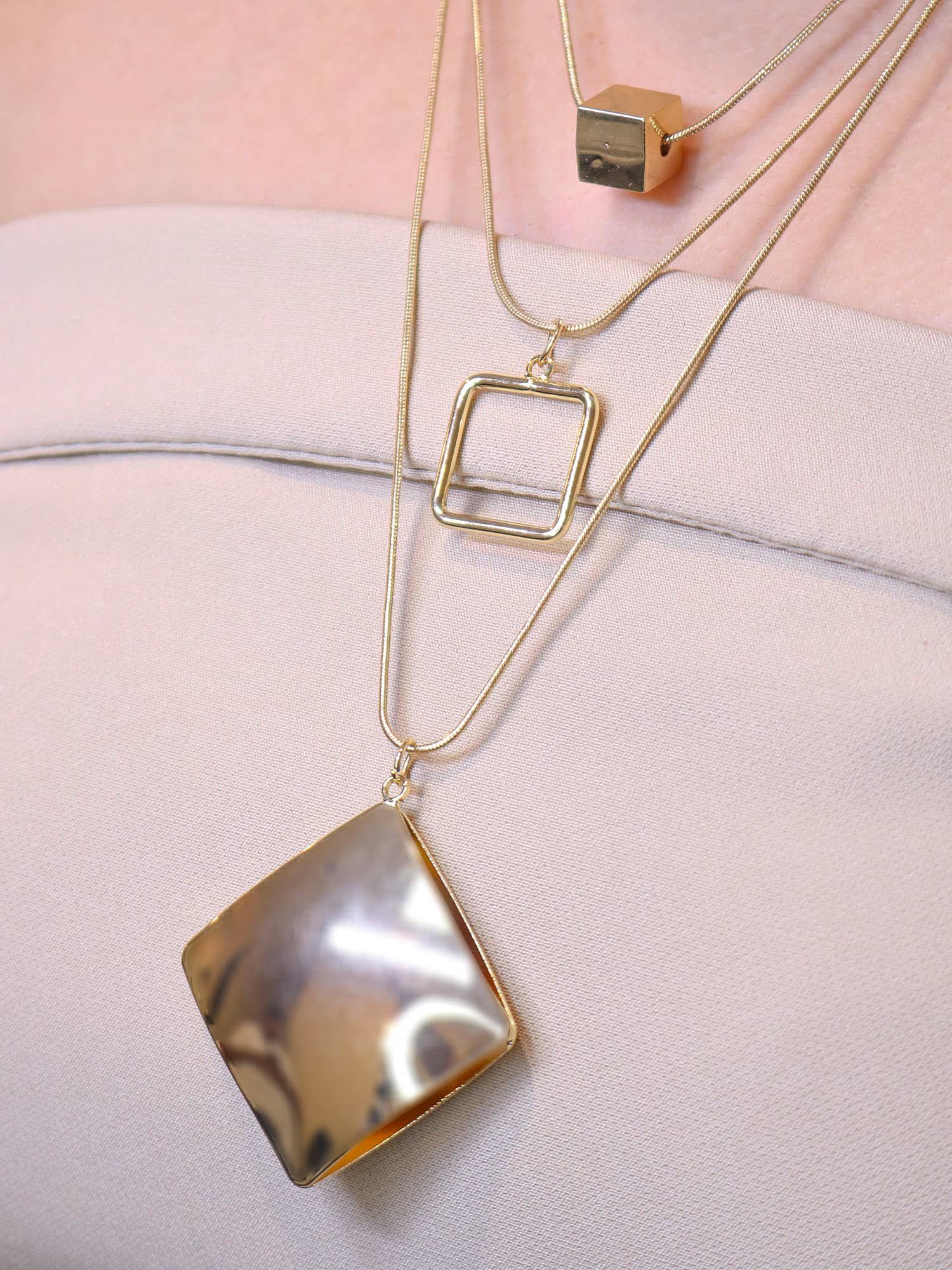 Colar longo cubos 3 correntes - MISS MODA BIJU