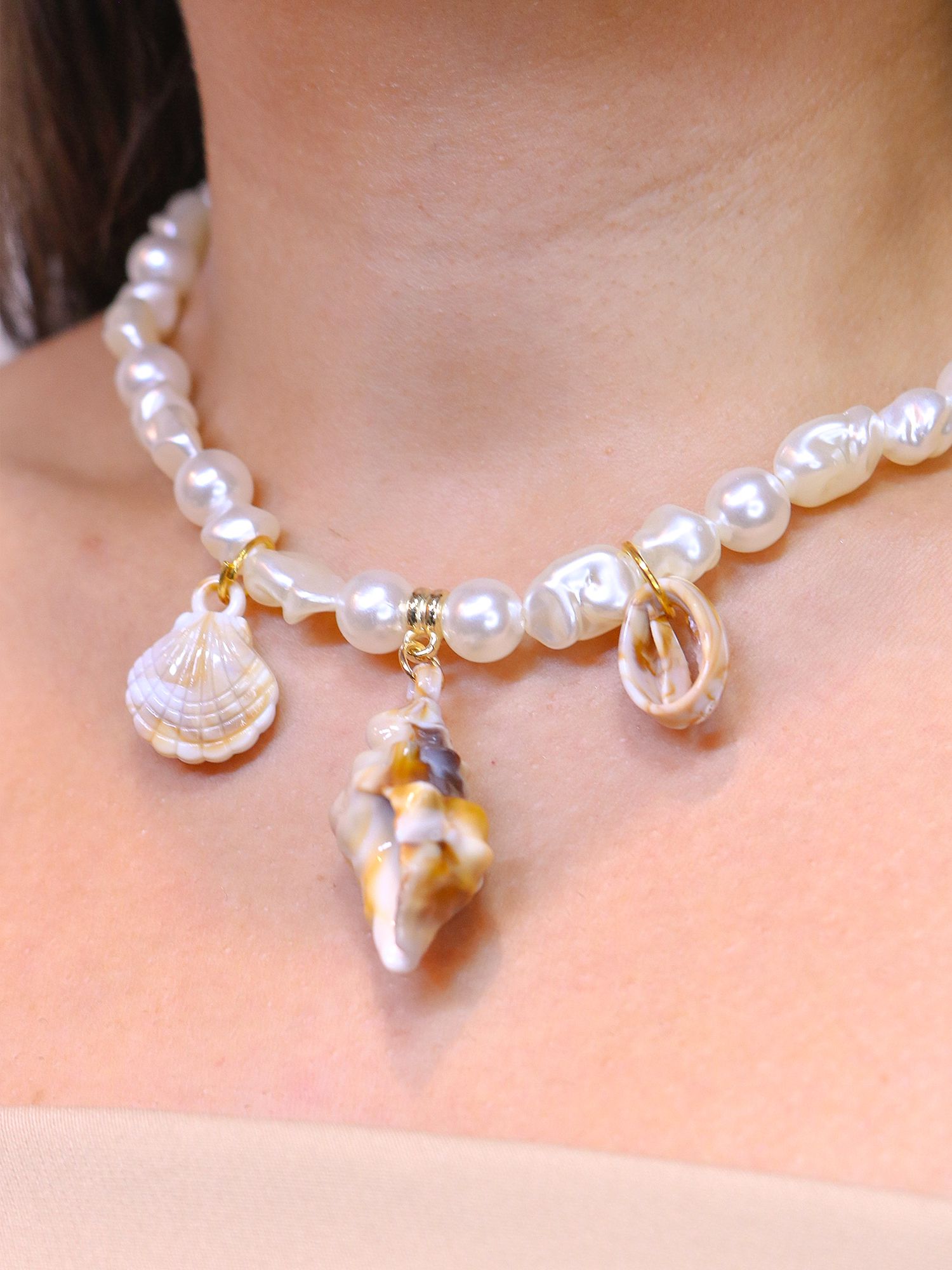 Colar pérolas e conchas - MISS MODA BIJU