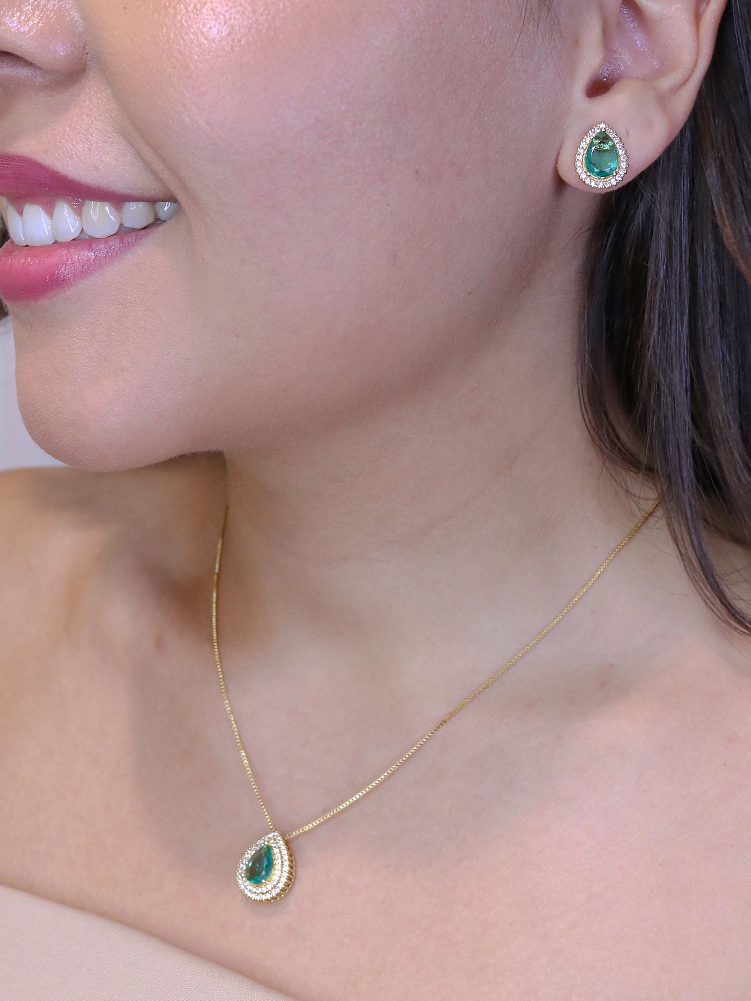 Conjunto gota cravejada verde - MISS MODA BIJU