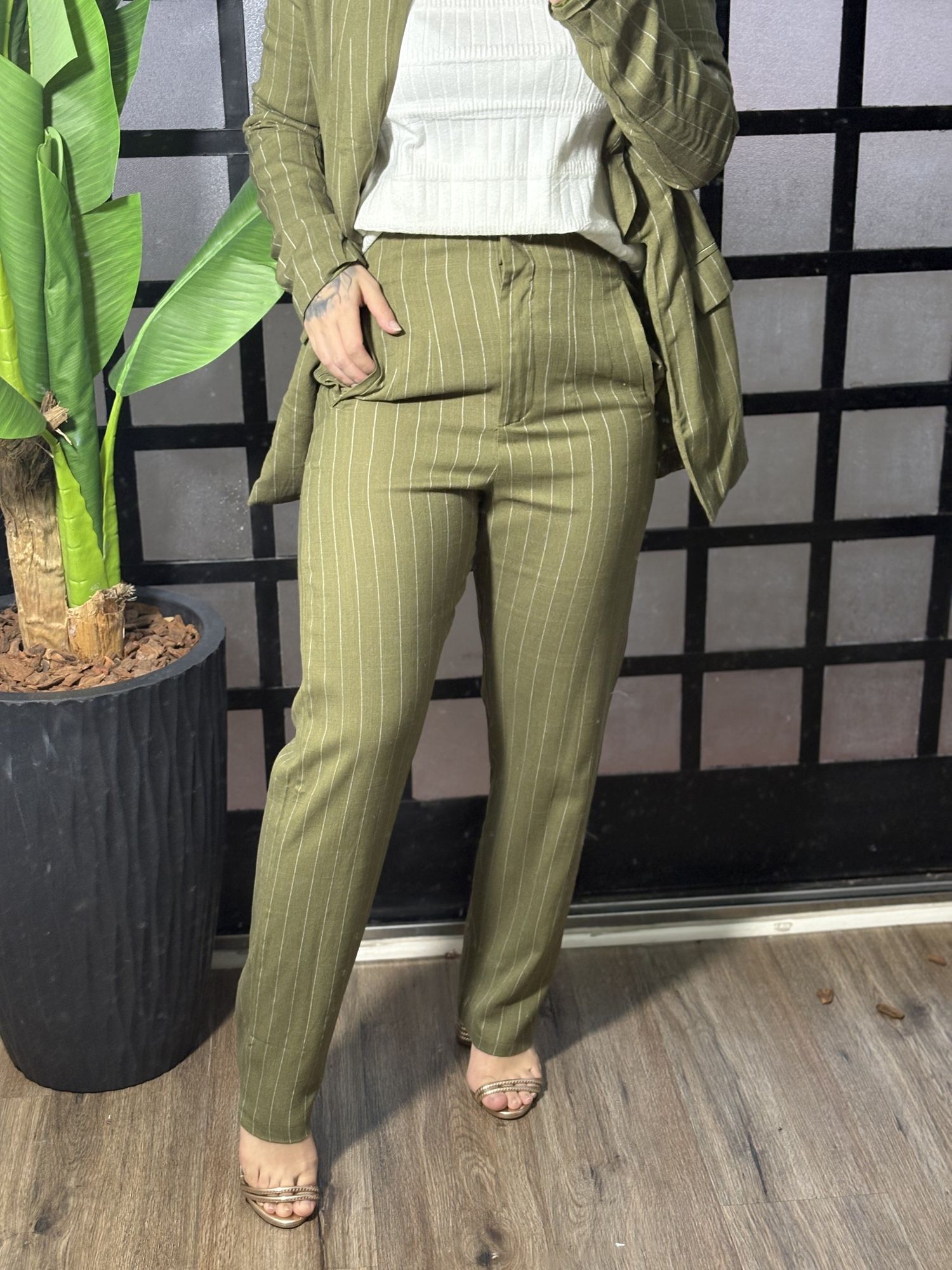 Calça linho risca de giz Simaria 1517- Verde 