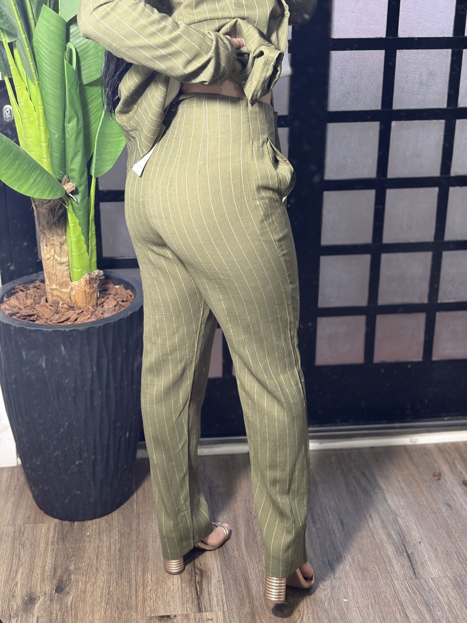 Calça linho risca de giz Simaria 1517- Verde 