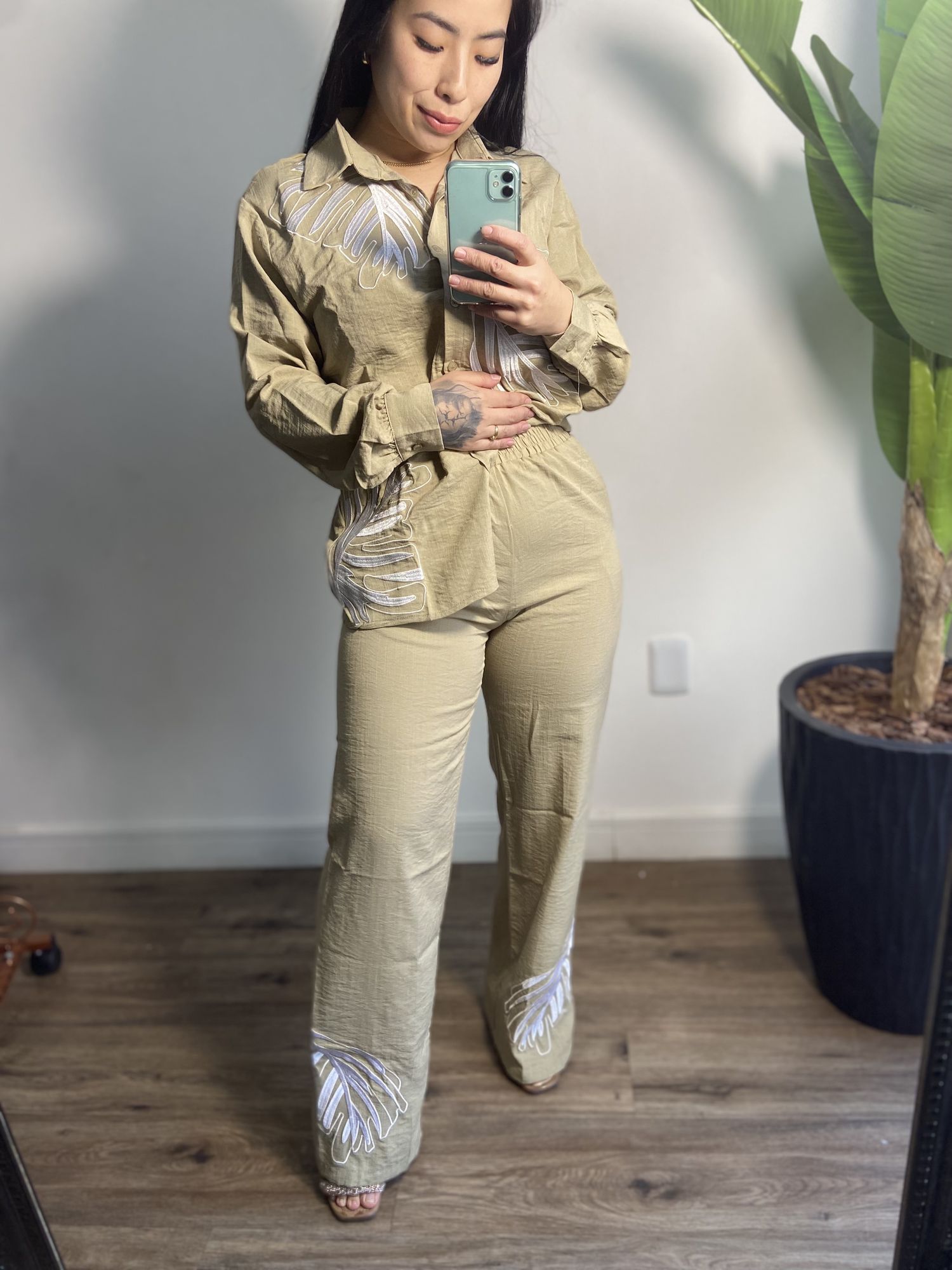 Calça Bordada Jessica 3346- Bege