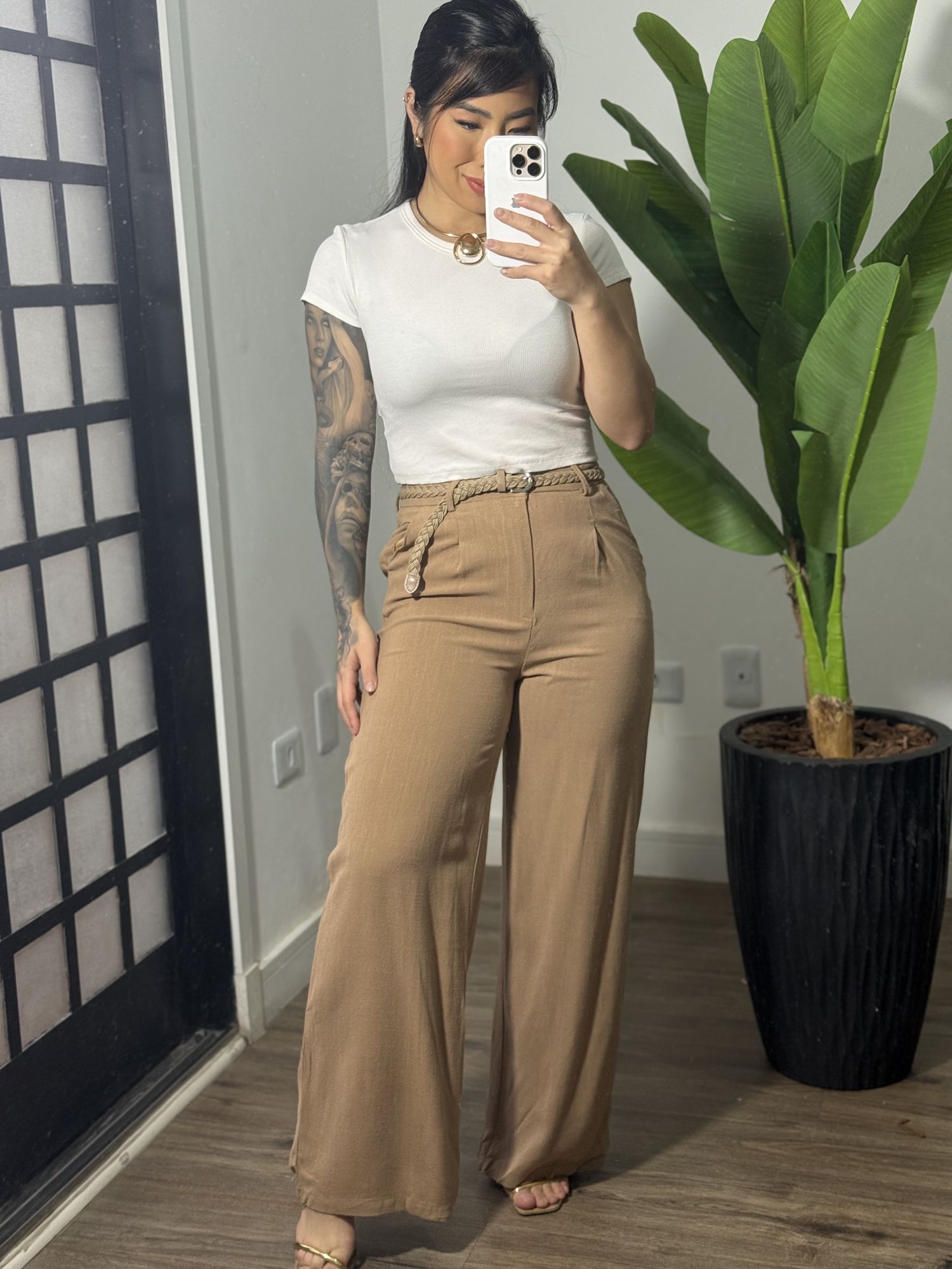 Calça linho com cinto trançado 7036 -marrom 