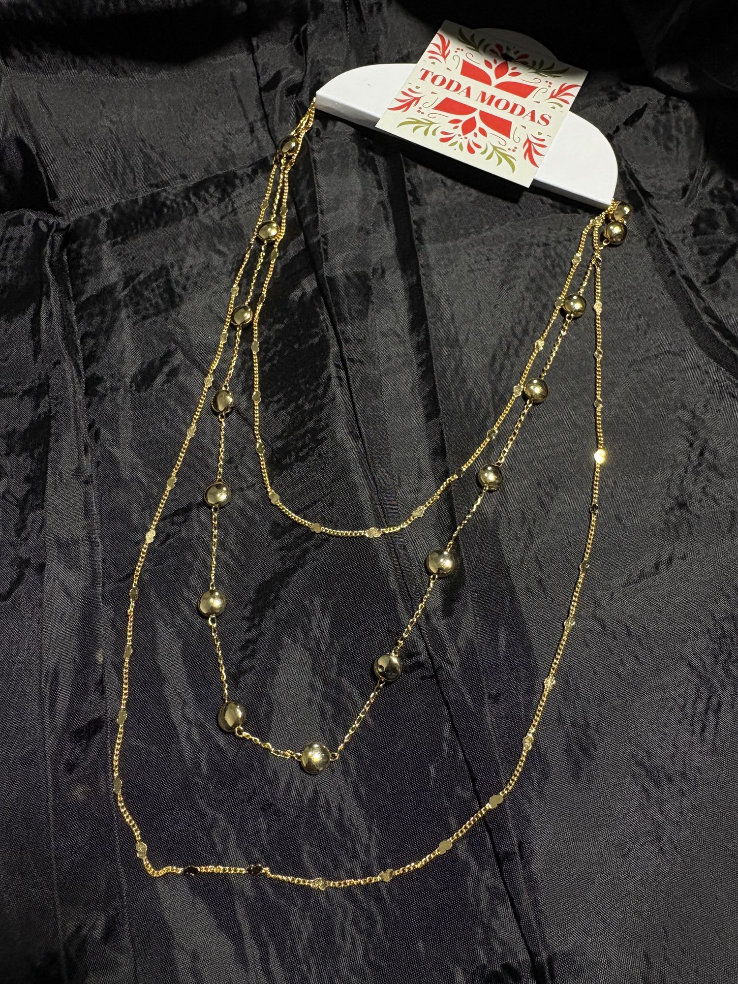 Colar delicado 3 fios esferas dourado 