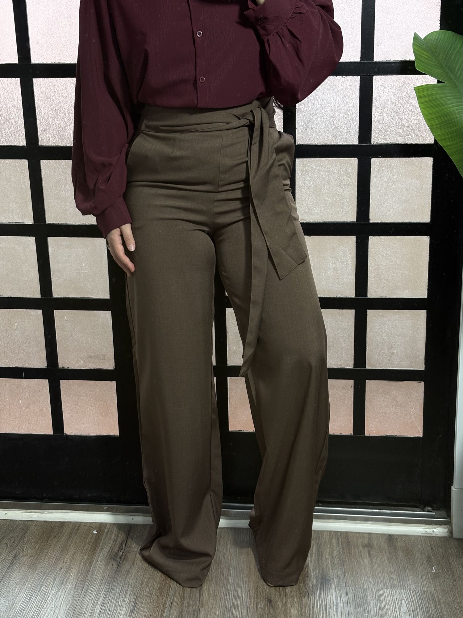 Calça alfaiataria Karol 1656 - Marrom Escuro