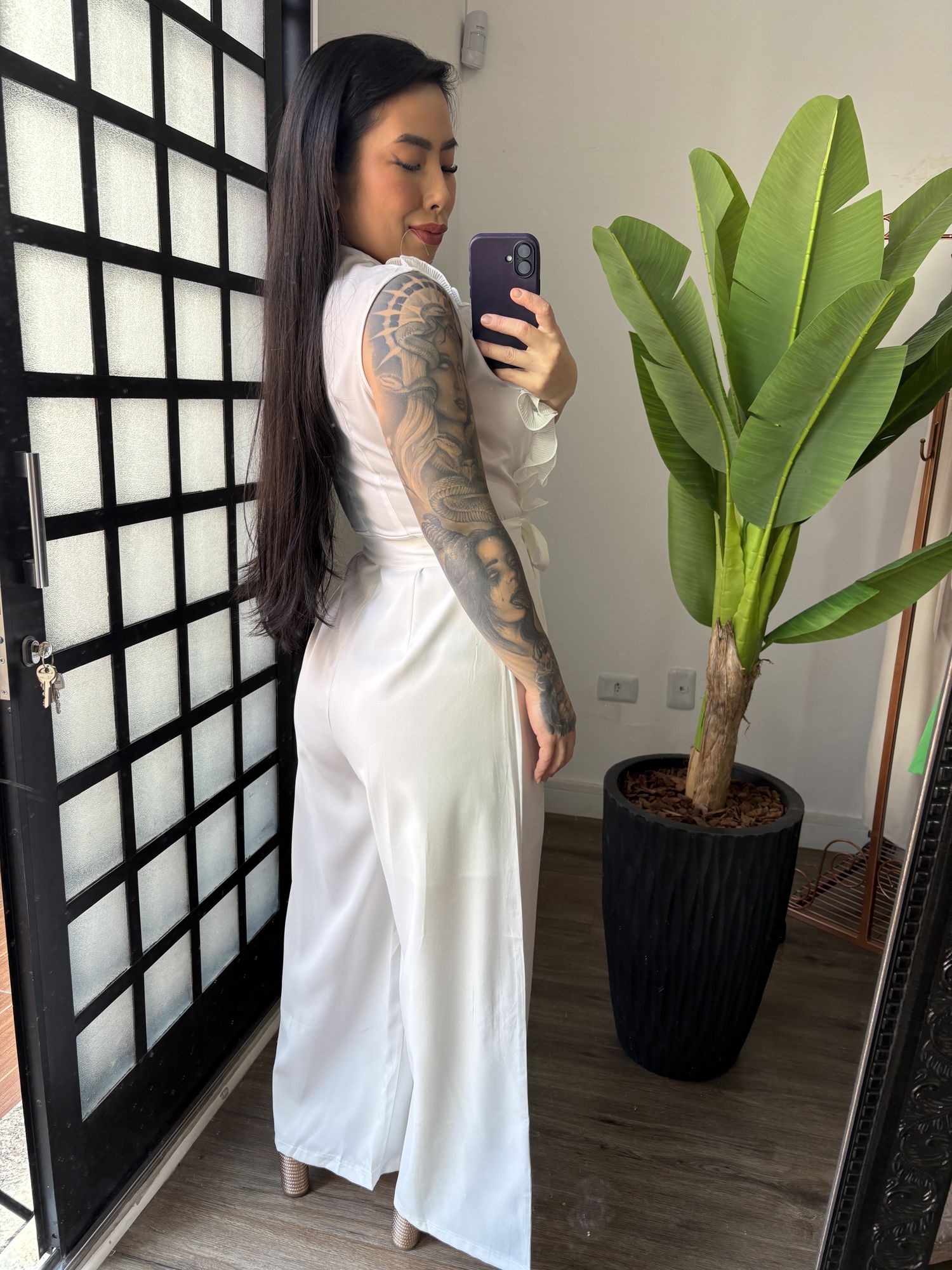 Macacão Pantalona com Babado Ella 22056 - Branco