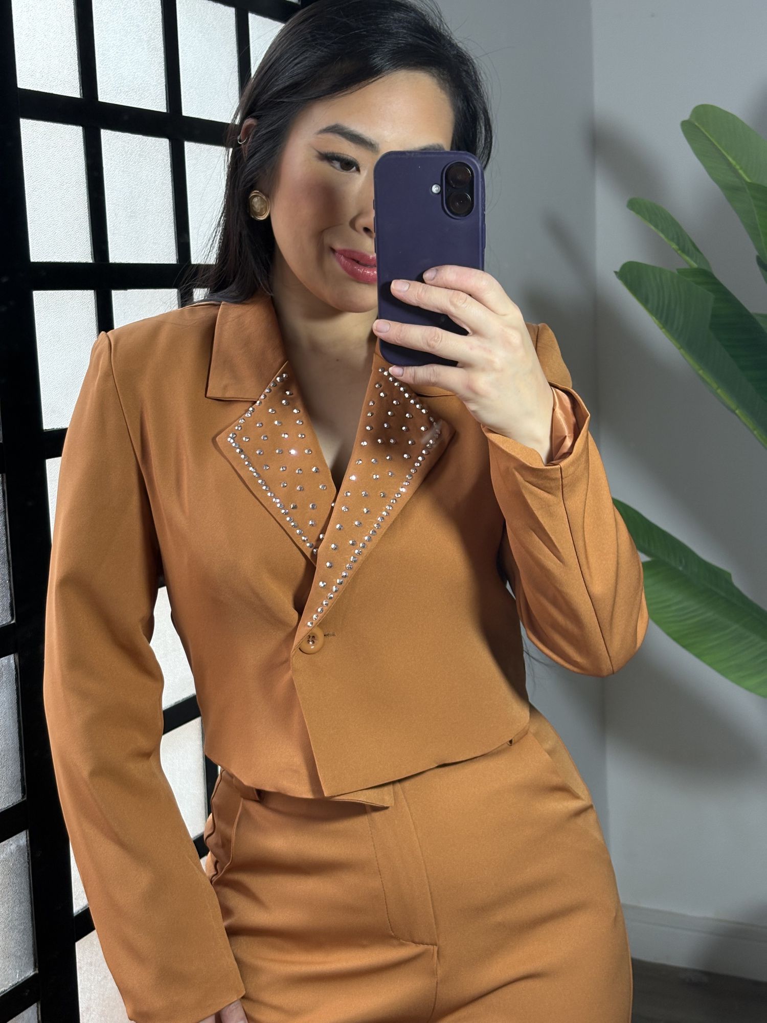 Conjunto Alfaiataria com Brilho Serena 1385 - Caramelo 