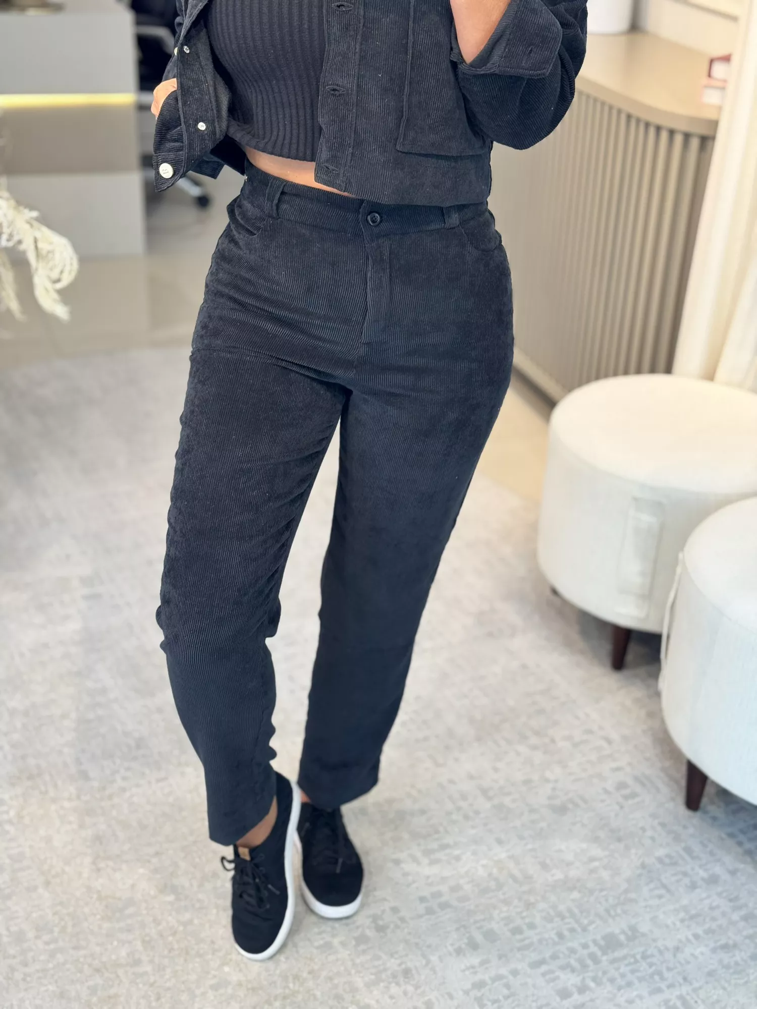 Calça Biamar De Cotele Com Bolso Preto