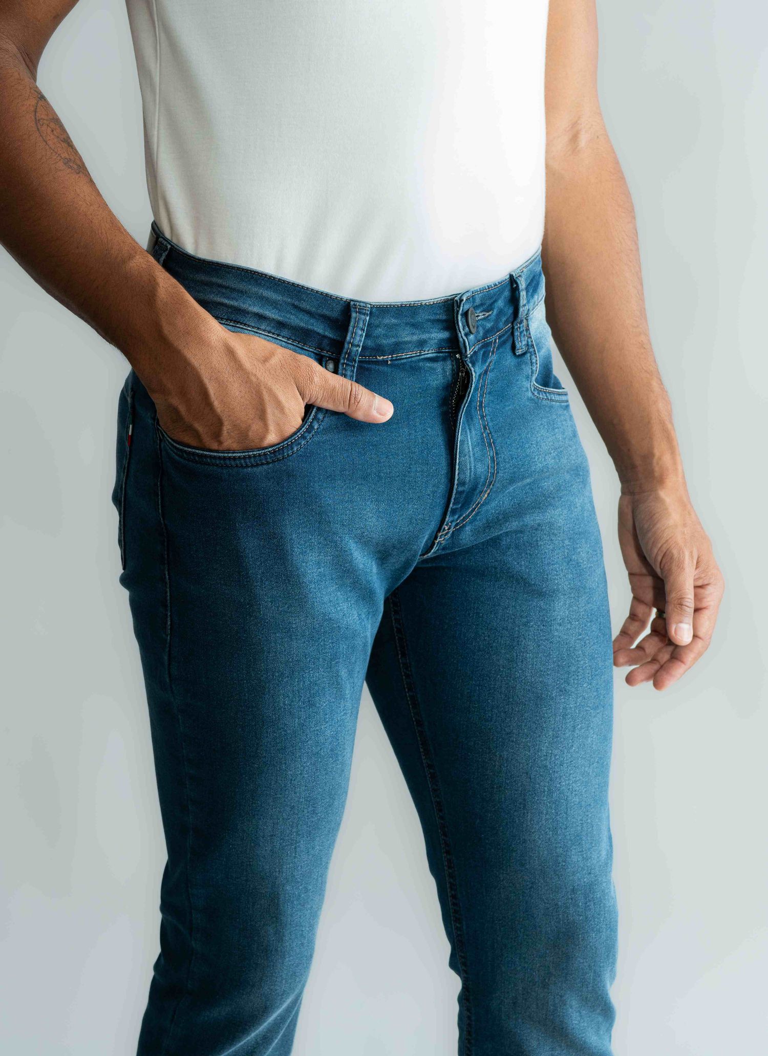 Calça Jeans Stefano Capelas Azul Escuro