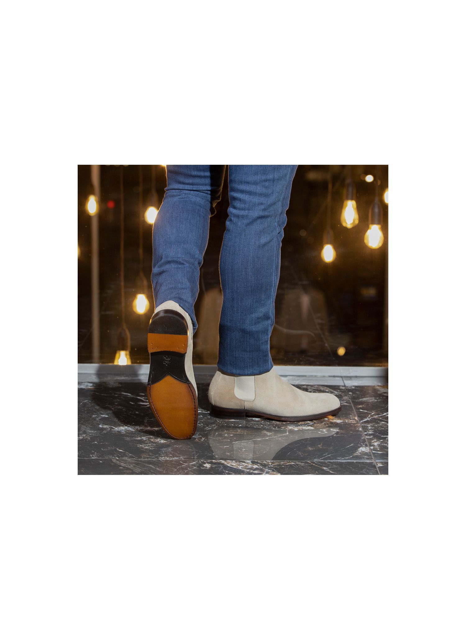 Bota Chelsea Camurça Areia Stefano