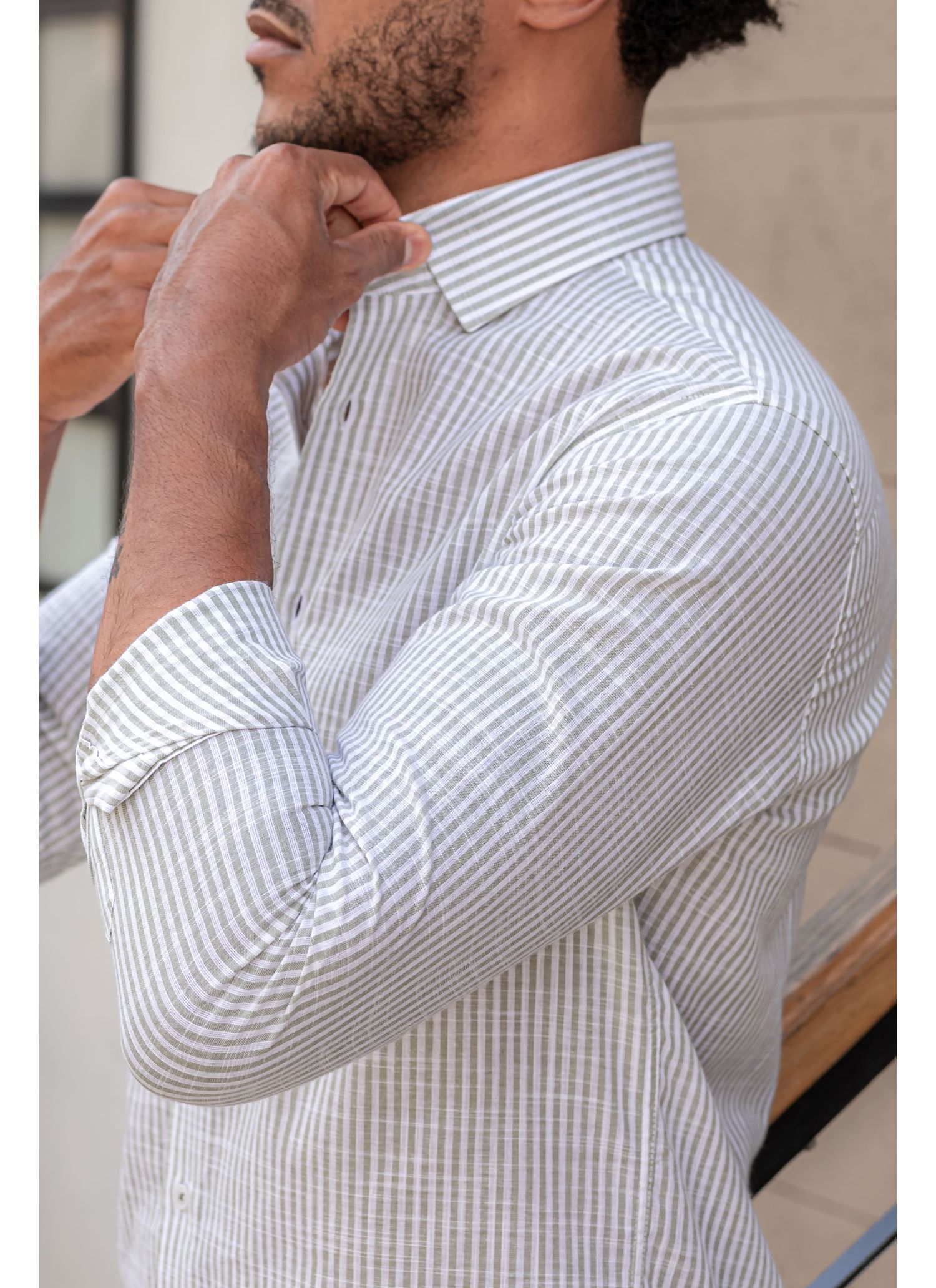 Camisa Stefano Cambraia Branca Listras Verde Oliva