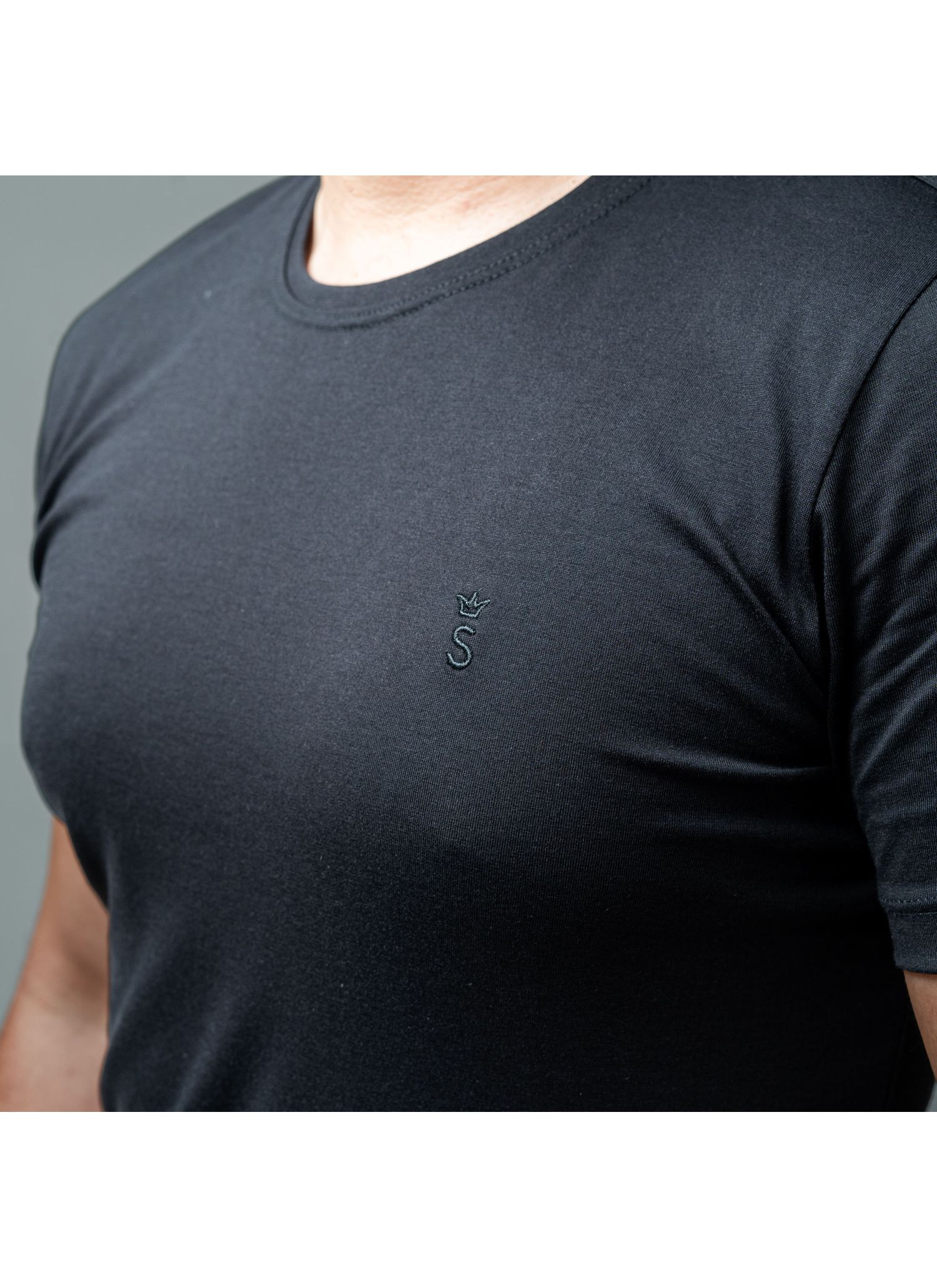 T-Shirt Pima Stefano Preta Bordada