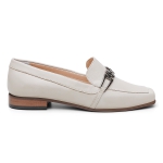 Sapato Social Feminino em Couro com fivela cor off white