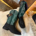 BOTA FEMININA JÁCOMO MAMUTE OIL PRETA 1281 
