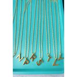 Colar Letra Caixa Premium 