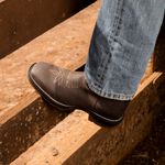 BOTA MASCULINA TEXANA COURO RÚSTICO CAFÉ CANO ALTO EUA