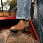 BOTA MASCULINA TEXANA COURO RÚSTICO CELA CANO ALTO (SEM FLORÃO)