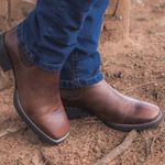 BOTA CANO CURTO STRONG BICO QUADRADO RÚSTICO CAFÉ