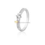 Anel Feminina Em Ouro Com Diamantes