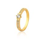 Anel Feminina Em Ouro Com Diamantes