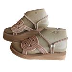Sandália dismetria rose slide com suporte calcanhar