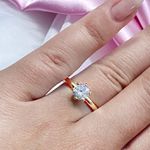 Anel Solitario Banhado a Ouro Liso Com Pedra de Zirconia 