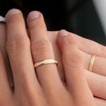 ALIANÇA DE OURO 18K - Modelo Raika