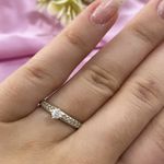Anel Solitário em Prata Todo Cravejado em Zirconia
