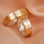 ALIANÇAS OURO 18K MISTA - MODELO MEG