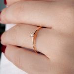 ANEL SOLITÁRIO DE NOIVADO OURO 18K DELICADO POLIANA