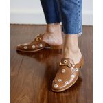 MULE MADÁ COURO CARAMELO OLHO GREGO