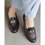 MOCASSIM MARIA ISABEL COURO MARROM BORDADO OLHO GREGO