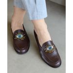 MOCASSIM MARIA ISABEL COURO MARROM BORDADO OLHO GREGO