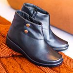 Bota Feminina Cano Baixo Anatômica em Couro Legítimo - 19365 - Preta PRETO