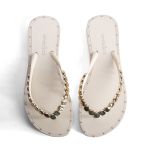 CHINELO CLARA OFF WHITE E DOURADO
