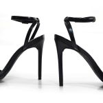 SANDÁLIA CORA PRETA SALTO FINO